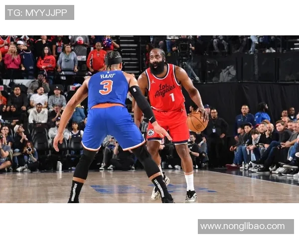 快船战胜尼克斯，莱昂纳德全能表现引领全场